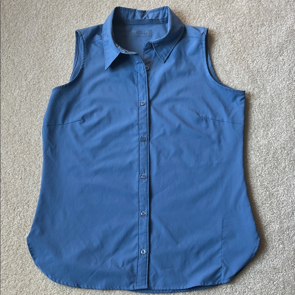 Columbia Blue Sleeveless Button Down Shirt